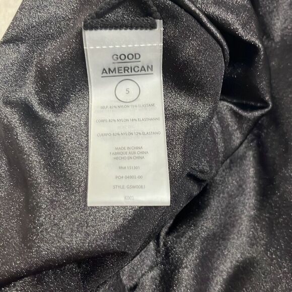 Good American 5 US 2X Better Band Swim Bikini Top Black High Shine Bandeau NWT - Picture 6 of 9